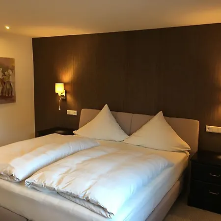 Zur Goldenen Sonne Hotel 3*