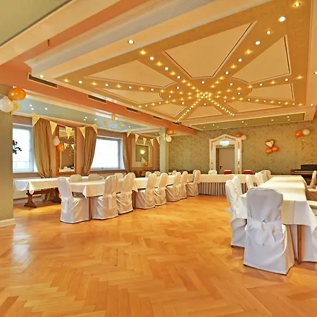 Zur Goldenen Sonne 3* Usingen