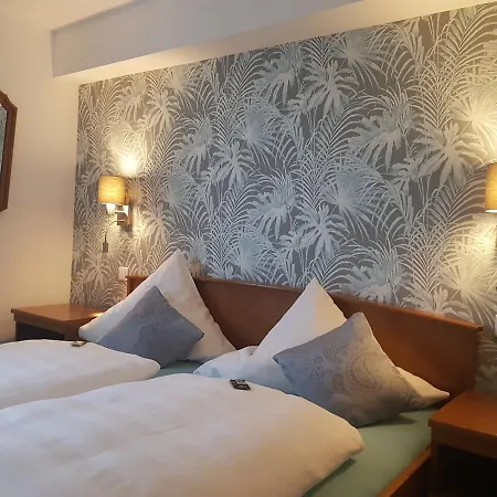 Zur Goldenen Sonne Hotel 3*